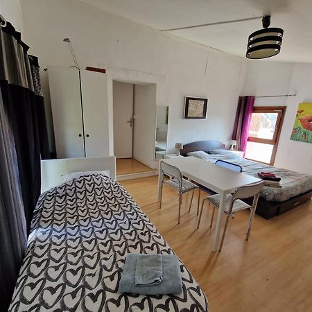 Studio, Chambres, Appartement, Gite Vendegies-sur-Ecaillon Exterior foto